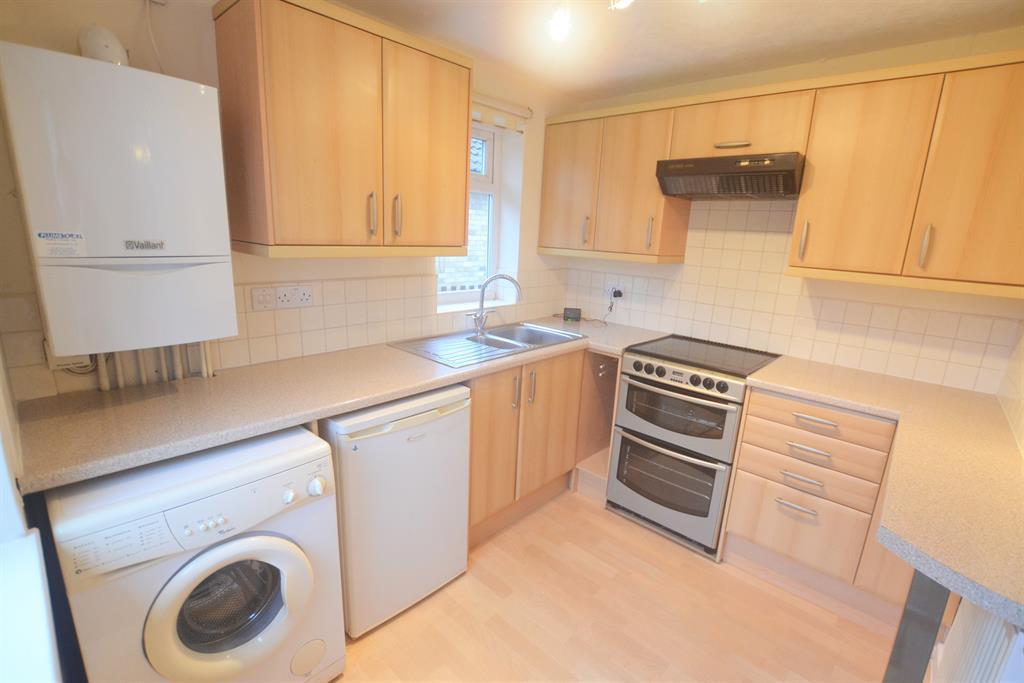 Linden Avenue, Prestbury, Cheltenham... 2 bed semidetached house £