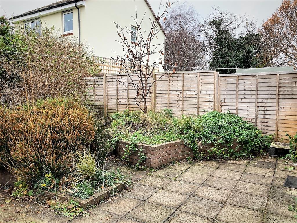 King Arthur Close, Charlton Park, Cheltenham, Gloucestershire 2 bed
