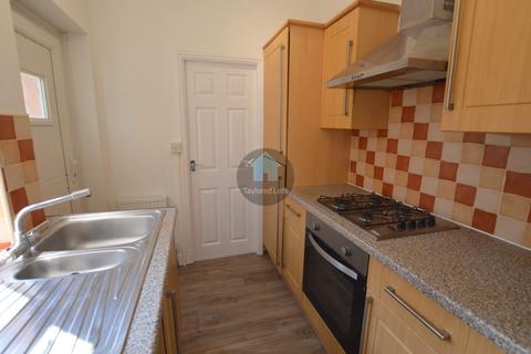 2 bedroom flat to rent - Ravensworth Street, Wallsend NE28