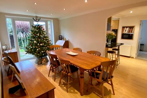 6 Eel Mires Garth, Wetherby, LS22 7TQ