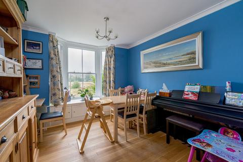 Weybourne, 20 Chalk Road, Godalming, GU7 3AP