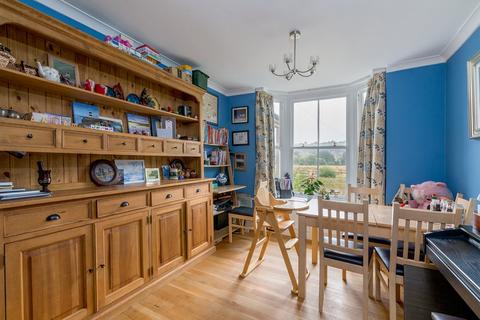 Weybourne, 20 Chalk Road, Godalming, GU7 3AP