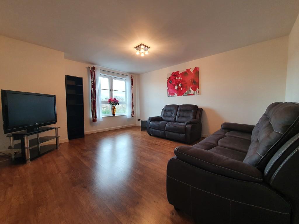 Eday Road, Aberdeen 2 bed flat £625 pcm (£144 pw)