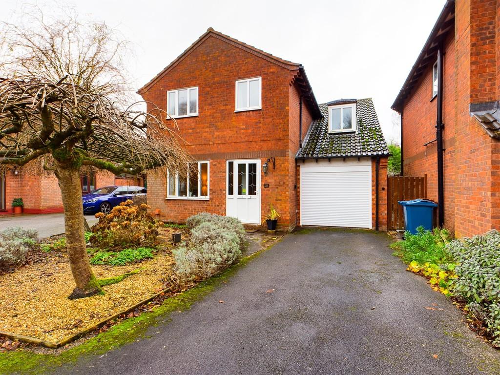 Barley Orchard, Gnosall 4 bed detached house £299,950