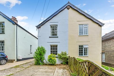 2 bedroom semi-detached house to rent, Reservoir Lane, Petersfield