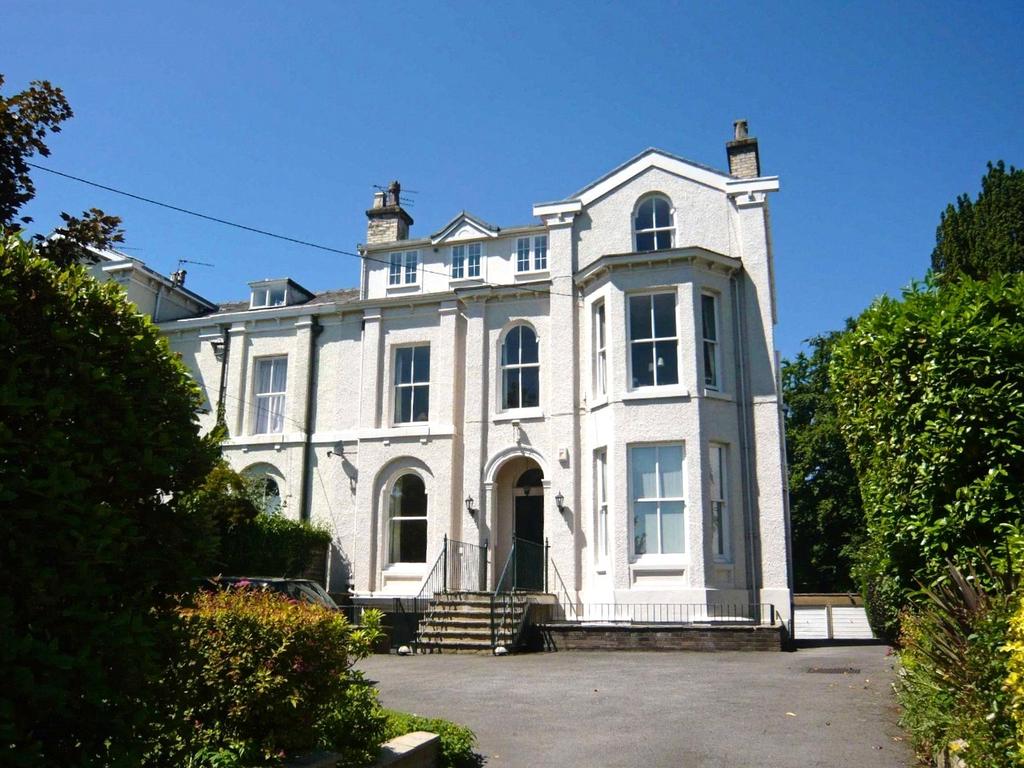 Ivonhurst, The Firs, Bowdon... 2 bed apartment £350,000
