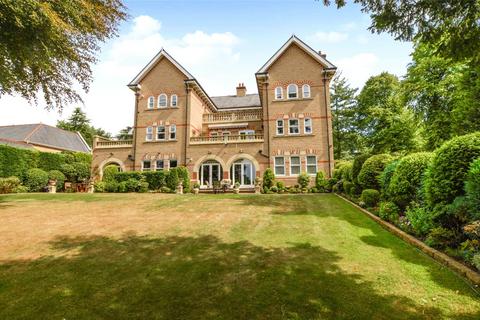 3 bedroom flat for sale, Park Road, Bowdon, Cheshire, WA14