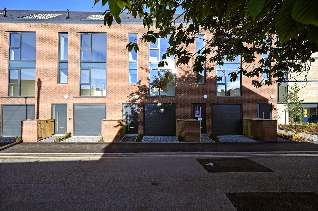 Brown Street, Hale, Altrincham, WA14 3 bed house £688,950