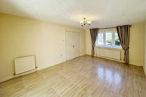 4 bedroom detached house to rent, Granary Way, Sale, Cheshire, M33