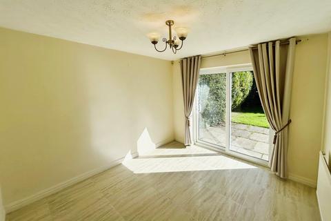 4 bedroom detached house to rent, Granary Way, Sale, Cheshire, M33