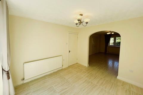 4 bedroom detached house to rent, Granary Way, Sale, Cheshire, M33
