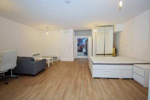 1 bedroom flat to rent, X1 Town Hall, Bexley Square, Salford, M3