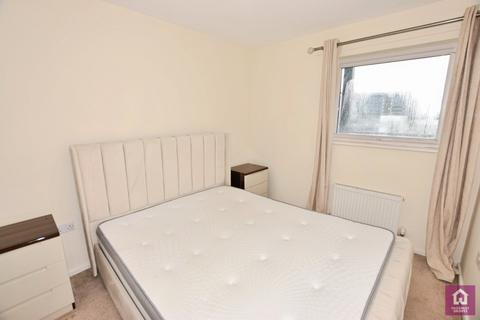 2 bedroom flat to rent, The Cube, 2B The Waterfront, Openshaw, Manchester, M11