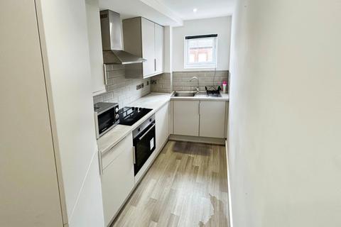 2 bedroom flat to rent, Brett Street, Manchester, M22