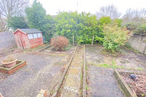 6 Springfield Rise, Barry, CF63 1RE