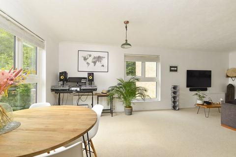 undefined, Chapel Fields, Godalming GU7