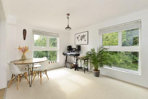 undefined, Chapel Fields, Godalming GU7