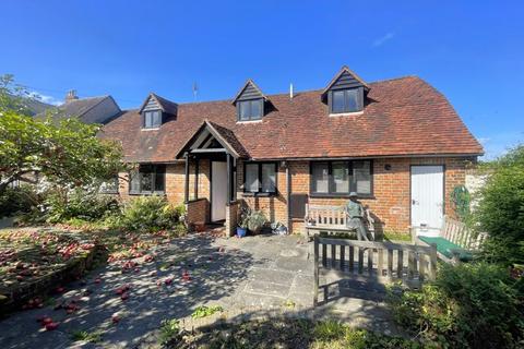 3 bedroom house to rent, Hawkhurst