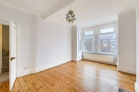 42 Myrtle Gardens, London, W7 3JQ