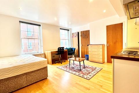 Studio to rent, Thomsons Yard, 106 Southampton Street, Reading, Berkshire, RG1