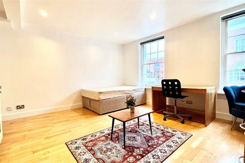 Studio to rent, Thomsons Yard, 106 Southampton Street, Reading, Berkshire, RG1