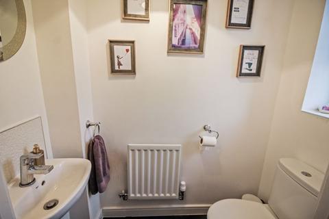 32 Dumers Chase, Radcliffe, Manchester, M26 2TH