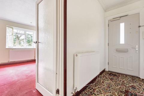 37 Radcliffe Gardens, Carshalton, SM5 4PG