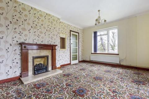 37 Radcliffe Gardens, Carshalton, SM5 4PG