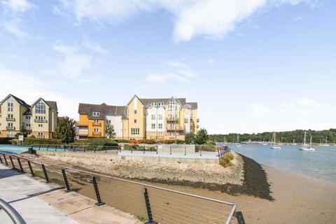 4 bedroom apartment to rent, St Marys Island, Chatham Maritime