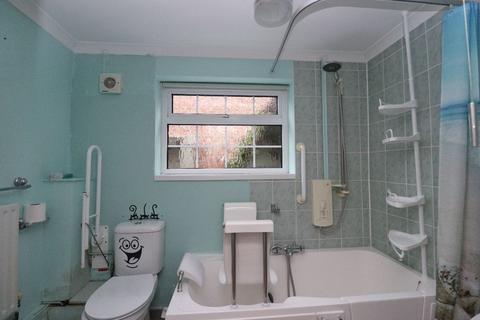 4 Heathwood Drive, Ramsgate, CT11 7DE