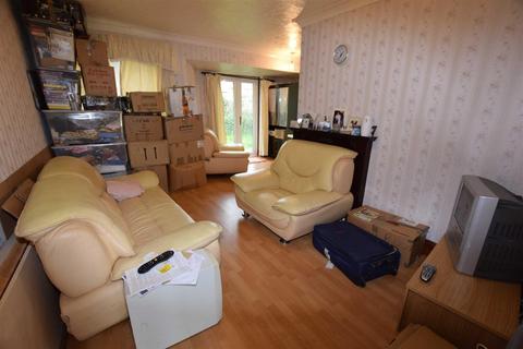 3 bedroom terraced house for sale - Perry Green, Basildon