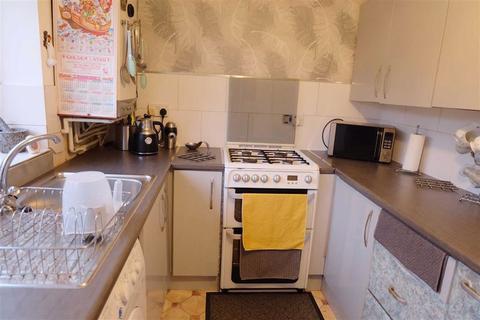 2 bedroom terraced house for sale - Court Newton, Barry, Vale Of Glamorgan