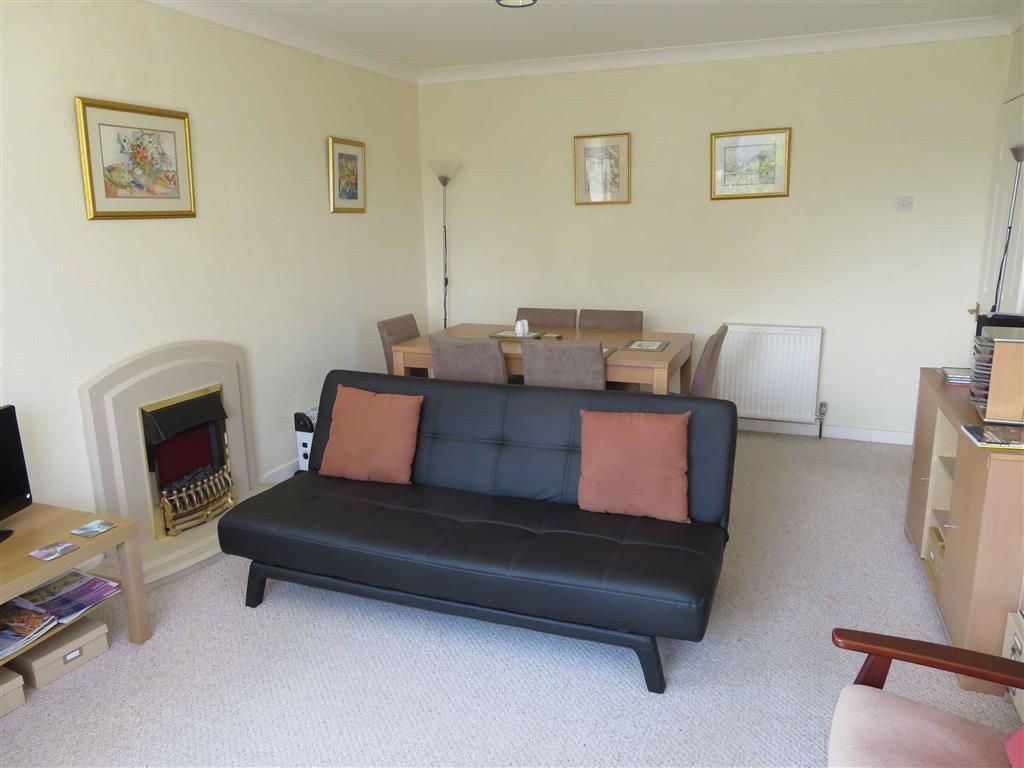 Craig Y Don, Benllech, Isle Of Anglesey 3 bed detached house £279,950