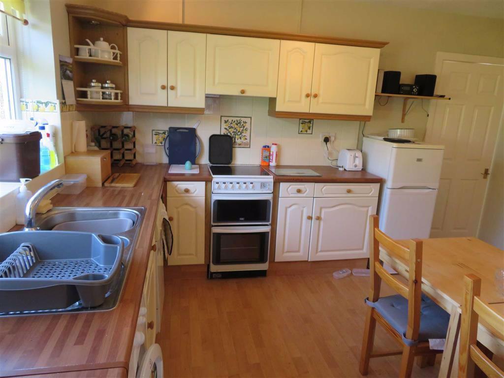 Craig Y Don, Benllech, Isle Of Anglesey 3 bed detached house £279,950