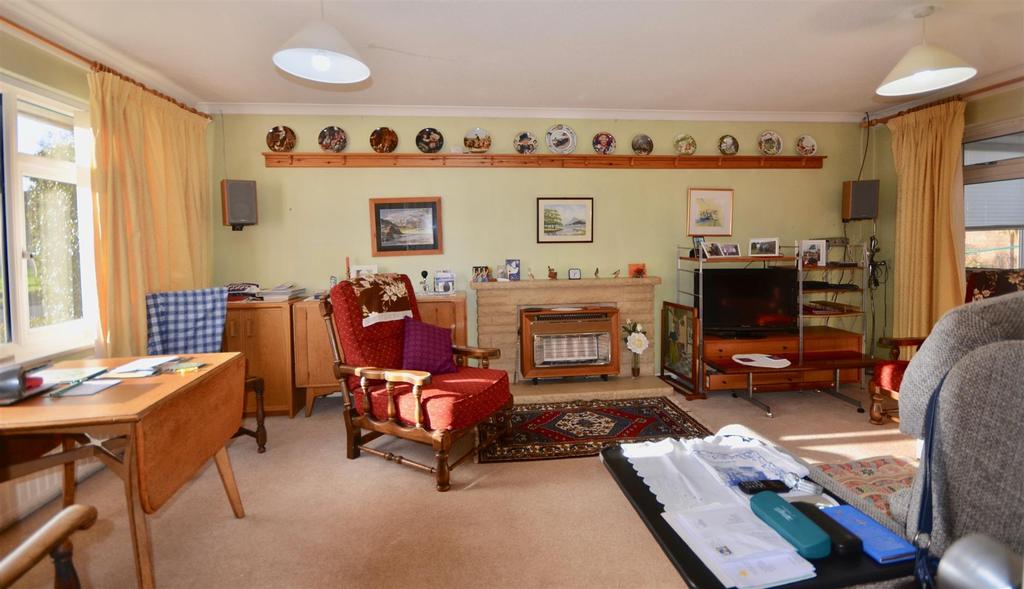 Hamber Lea, Lydeard, Taunton 3 bed detached bungalow £350,000