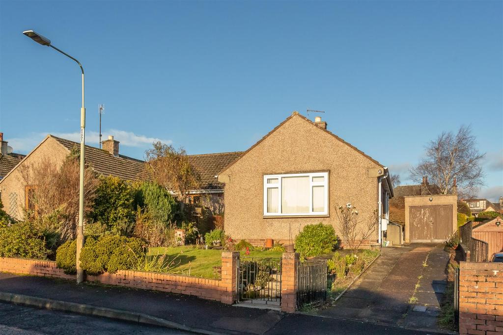 Braeside Gardens, Perth 3 bed semidetached house £195,000