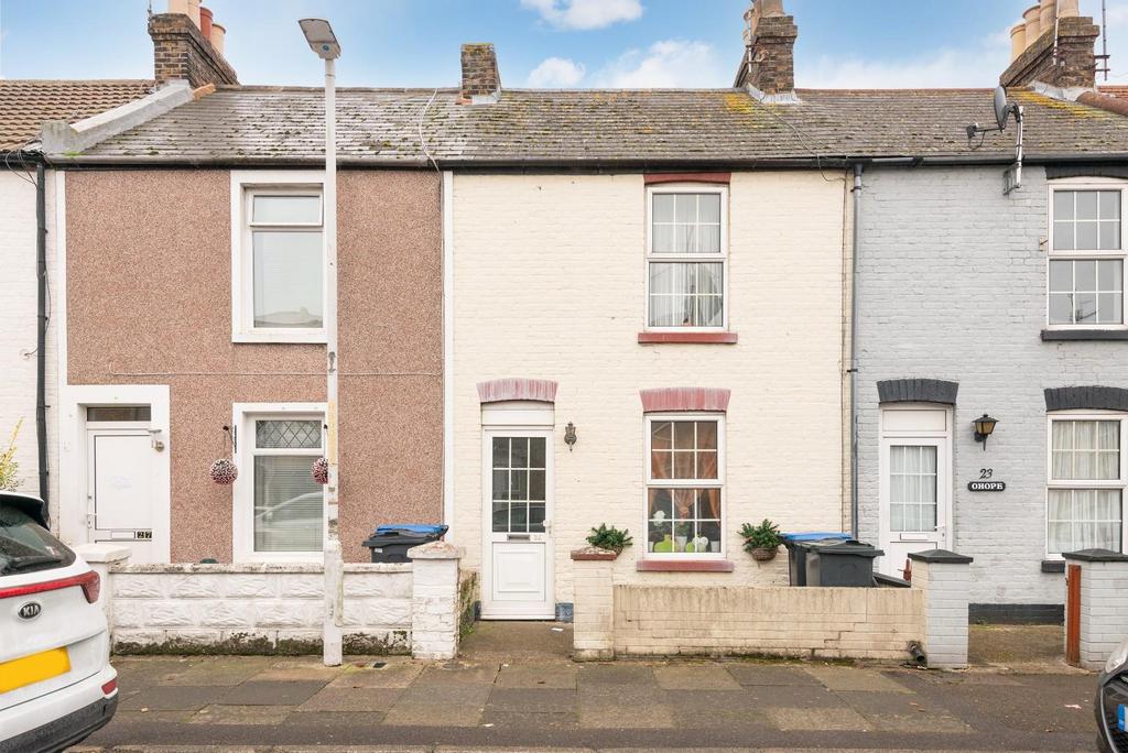 Byron Avenue, Margate 2 bed terraced house £215,000