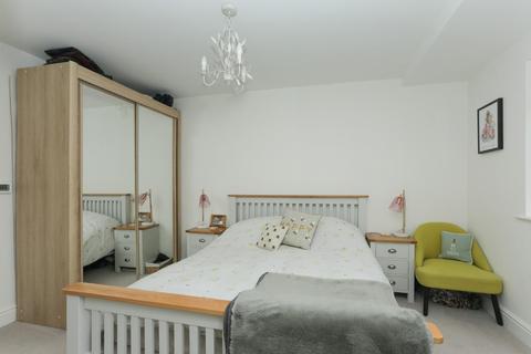 24 Brigden Gardens, Faversham, ME13 8GY