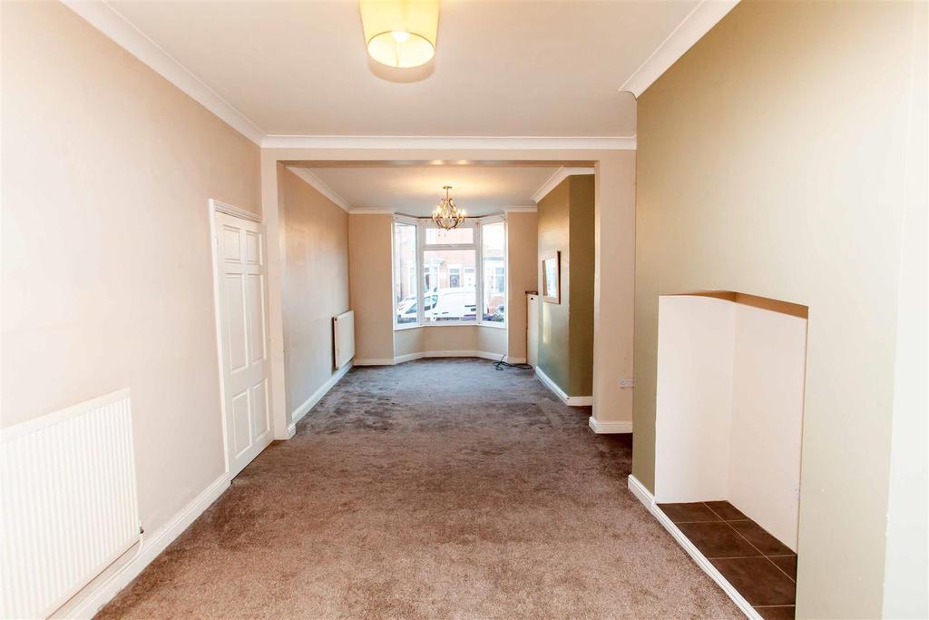Sutton Hall Road, Bolsover, Chesterfield 3 bed terraced house £114,950