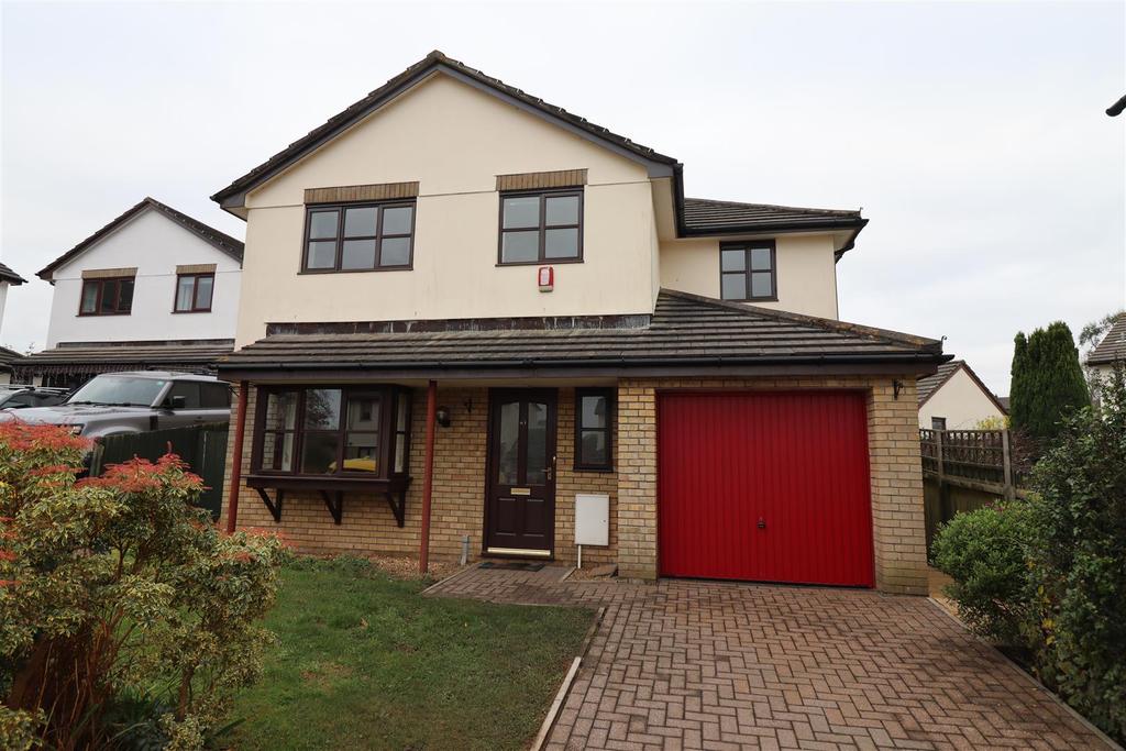 Carrine Road, Truro 4 bed detached house £1,600 pcm (£369 pw)
