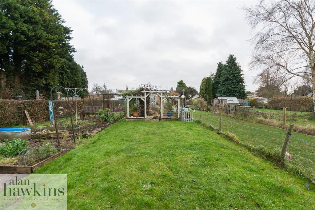Greatfield, Nr Royal Wootton Bassett... 1 bed cottage £215,000