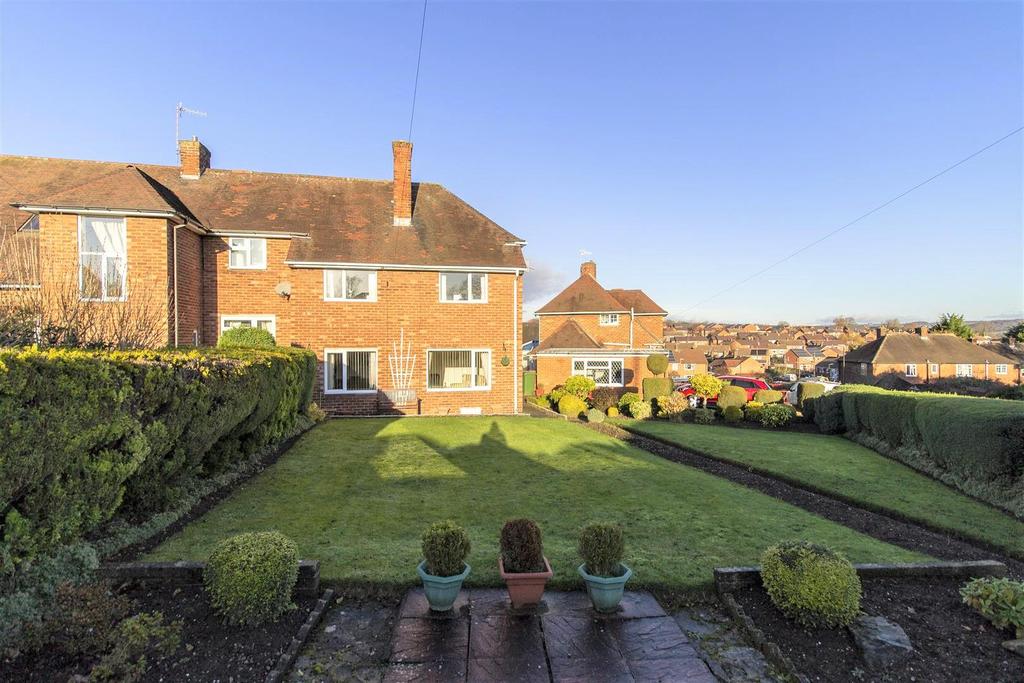 Keswick Drive, Newbold, Chesterfield 3 bed semidetached house £195,000