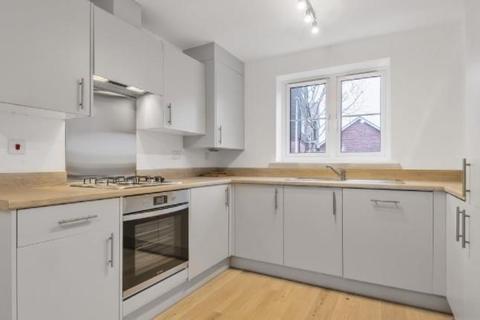 3 bedroom house share to rent - Wokingham,  Wokingham,  RG41