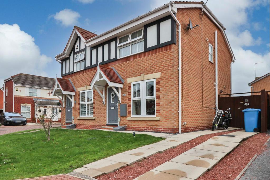 Florin Drive, Kingswood, Hull, East... 3 bed semidetached house £170,000