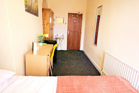 1 bedroom in a house share to rent, 57 St. Catherines, Lincoln, Lincolnshire, LN5 8LR