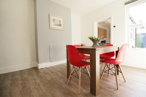 undefined, Student Accommodation 26/27, 7 Peel Street, High Street, Lincoln,