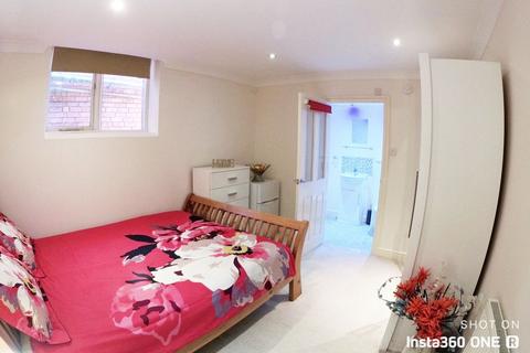 4 bedroom house share to rent, Student Accommodation, 1A Eastbourne Street, Lincoln, Lincolnshire, LN2 5BW, United Kingdom