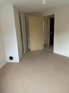 2 bedroom flat to rent, Padside Row, Hamilton, Leicester, LE5