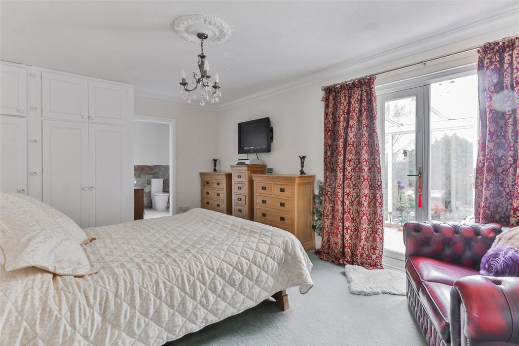Main Road, Camerton, Hull, HU12 4 bed detached house £425,000