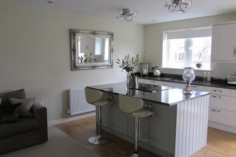 4 bedroom townhouse to rent, Holden View, Oakworth BD22